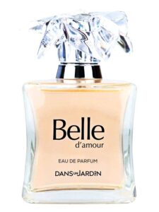 Belle d’Amour Dans un Jardin