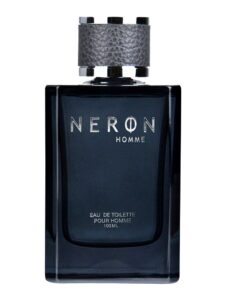 Néron Homme Dans un Jardin