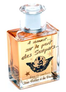 A Minuit Sur Le Pont Des Soupirs Des Filles a la Vanille