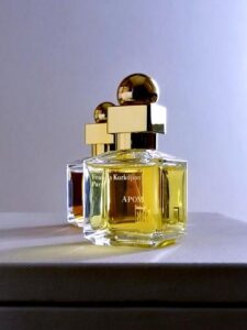 APOM Pour Femme Maison Francis Kurkdjian