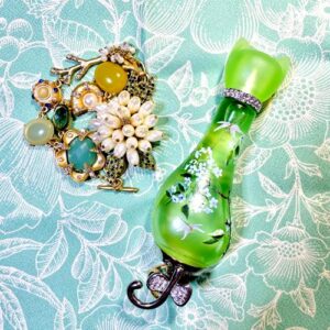 Graceful Green Novae Plus