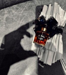 Jolie Madame Pierre Balmain