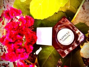 Kapsule Floriental Karl Lagerfeld