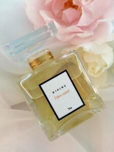 L’etre Aime Femme Divine