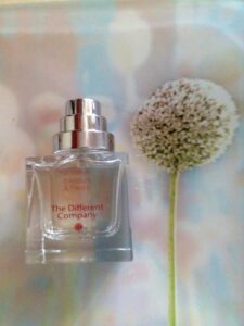 Un Parfum d’Ailleurs et Fleurs The Different Company