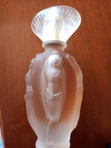 Venus De L’Amour Vicky Tiel